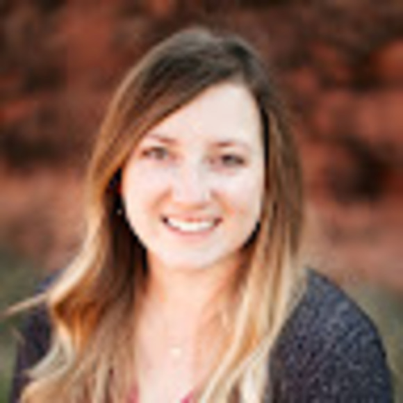 Meet your Posher, Kylie - Picture 1 of 1